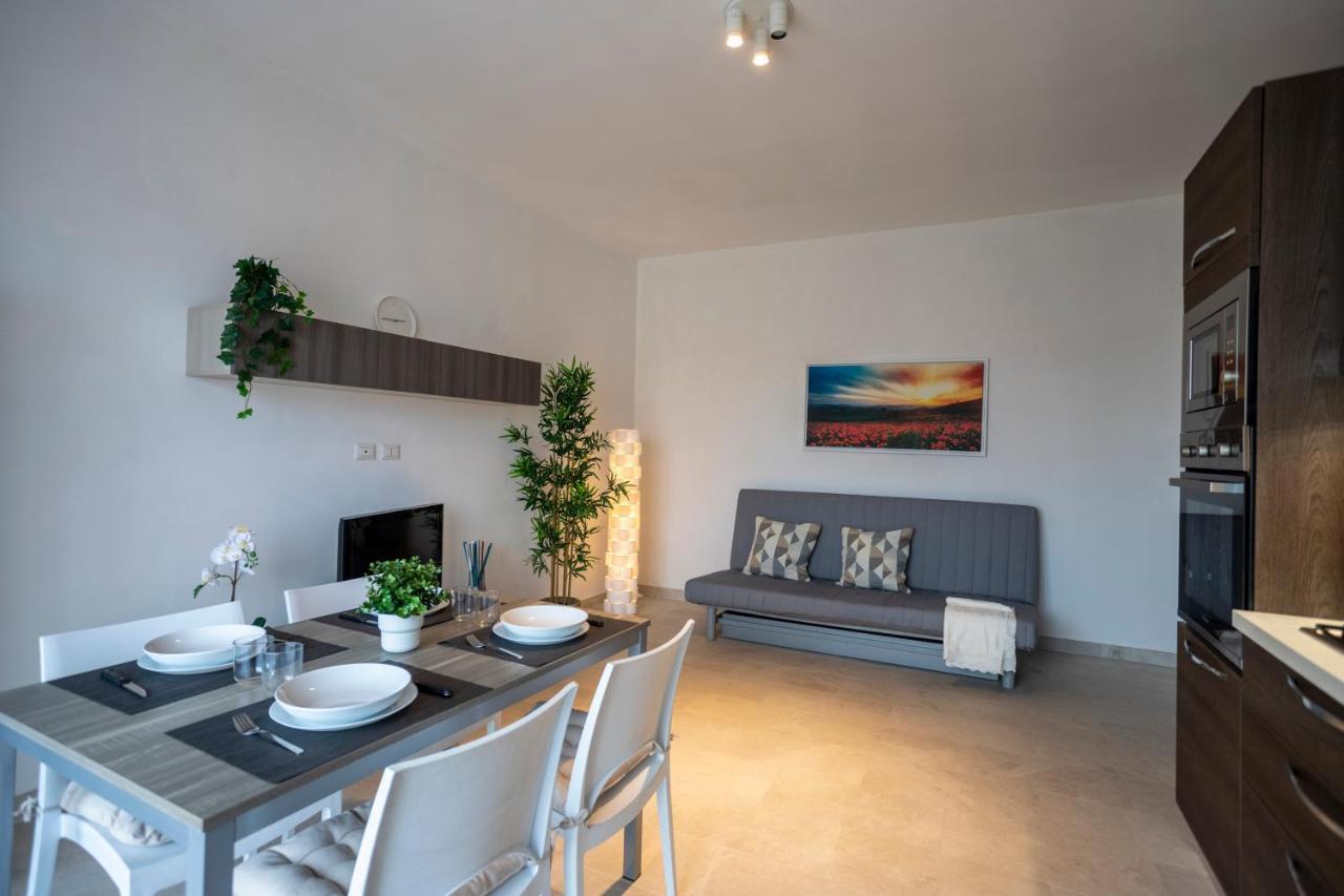 Tortona -navigli Free Parking Penthouse Con Wifi Apartment Milan